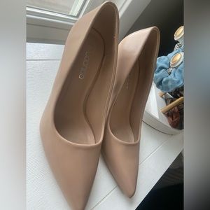 Boohoo nude point toe heels